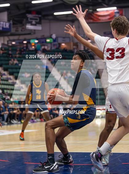 Thumbnail 3 in Niagara Falls vs Bay Shore (NYSPHSAA Class AAA Semifinal) photogallery.