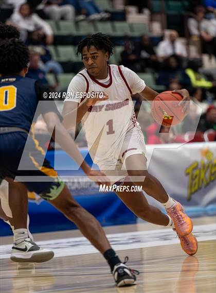 Thumbnail 3 in Niagara Falls vs Bay Shore (NYSPHSAA Class AAA Semifinal) photogallery.