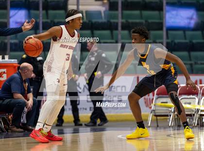 Thumbnail 2 in Niagara Falls vs Bay Shore (NYSPHSAA Class AAA Semifinal) photogallery.