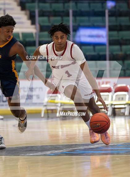 Thumbnail 2 in Niagara Falls vs Bay Shore (NYSPHSAA Class AAA Semifinal) photogallery.