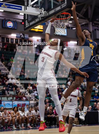 Thumbnail 3 in Niagara Falls vs Bay Shore (NYSPHSAA Class AAA Semifinal) photogallery.