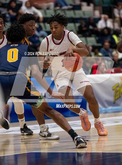Thumbnail 2 in Niagara Falls vs Bay Shore (NYSPHSAA Class AAA Semifinal) photogallery.