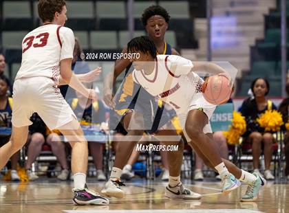 Thumbnail 2 in Niagara Falls vs Bay Shore (NYSPHSAA Class AAA Semifinal) photogallery.