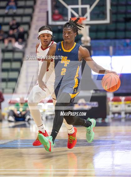 Thumbnail 2 in Niagara Falls vs Bay Shore (NYSPHSAA Class AAA Semifinal) photogallery.