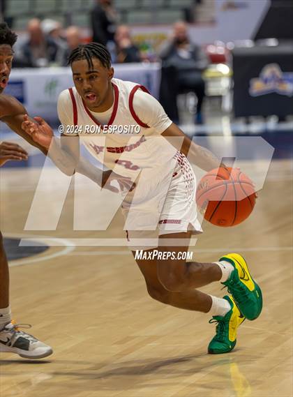 Thumbnail 3 in Niagara Falls vs Bay Shore (NYSPHSAA Class AAA Semifinal) photogallery.