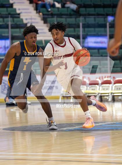 Thumbnail 2 in Niagara Falls vs Bay Shore (NYSPHSAA Class AAA Semifinal) photogallery.