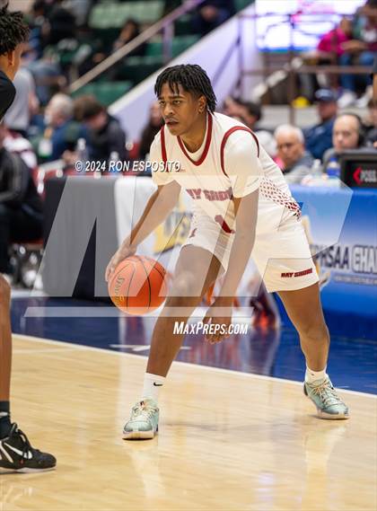Thumbnail 3 in Niagara Falls vs Bay Shore (NYSPHSAA Class AAA Semifinal) photogallery.