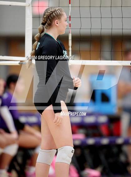 Thumbnail 2 in Southlake Carroll vs Timber Creek photogallery.