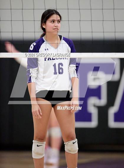 Thumbnail 3 in Southlake Carroll vs Timber Creek photogallery.