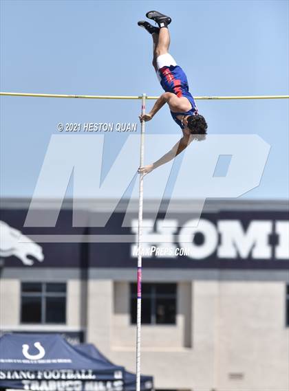 Thumbnail 1 in CIF-SS D1 Track Finals photogallery.