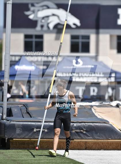 Thumbnail 3 in CIF-SS D1 Track Finals photogallery.
