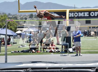 Thumbnail 1 in CIF-SS D1 Track Finals photogallery.