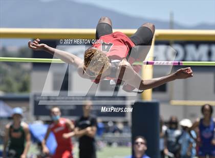 Thumbnail 1 in CIF-SS D1 Track Finals photogallery.