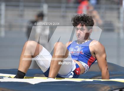 Thumbnail 2 in CIF-SS D1 Track Finals photogallery.