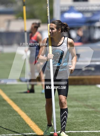 Thumbnail 2 in CIF-SS D1 Track Finals photogallery.