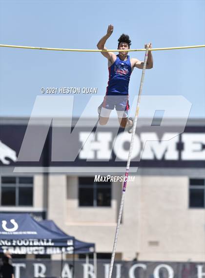 Thumbnail 1 in CIF-SS D1 Track Finals photogallery.