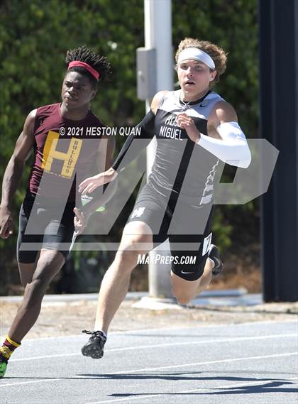 Thumbnail 1 in CIF-SS D1 Track Finals photogallery.