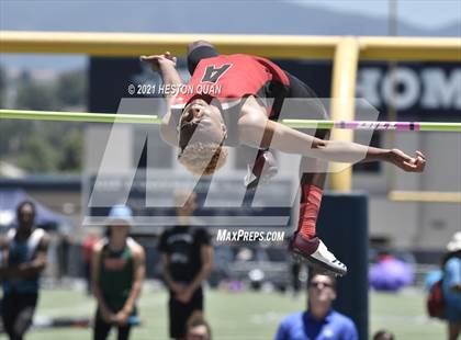 Thumbnail 1 in CIF-SS D1 Track Finals photogallery.