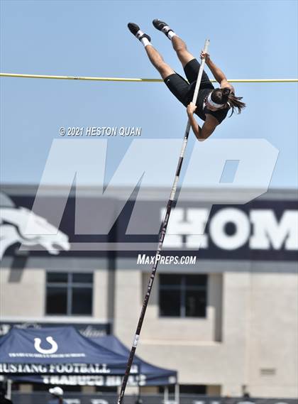 Thumbnail 2 in CIF-SS D1 Track Finals photogallery.