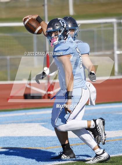 Thumbnail 2 in Hurricane vs Sky View (UHSAA 4A First Round) photogallery.