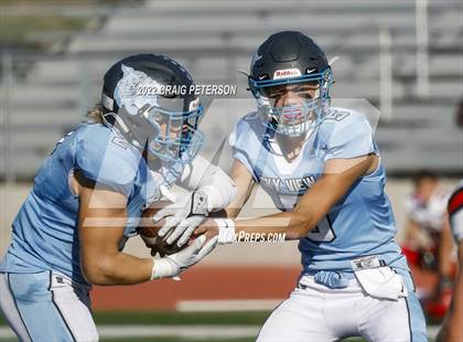 Thumbnail 2 in Hurricane vs Sky View (UHSAA 4A First Round) photogallery.
