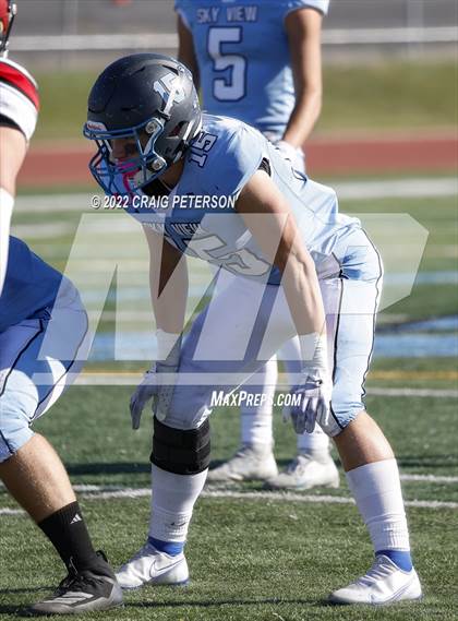 Thumbnail 3 in Hurricane vs Sky View (UHSAA 4A First Round) photogallery.