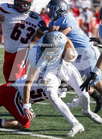 Thumbnail 2 in Hurricane vs Sky View (UHSAA 4A First Round) photogallery.