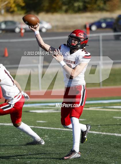 Thumbnail 2 in Hurricane vs Sky View (UHSAA 4A First Round) photogallery.