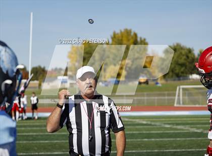 Thumbnail 2 in Hurricane vs Sky View (UHSAA 4A First Round) photogallery.