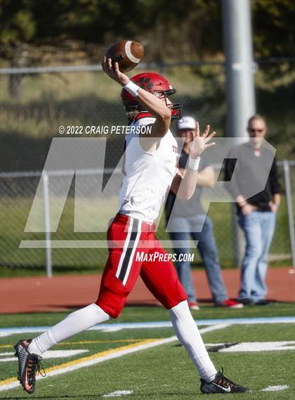 Thumbnail 3 in Hurricane vs Sky View (UHSAA 4A First Round) photogallery.