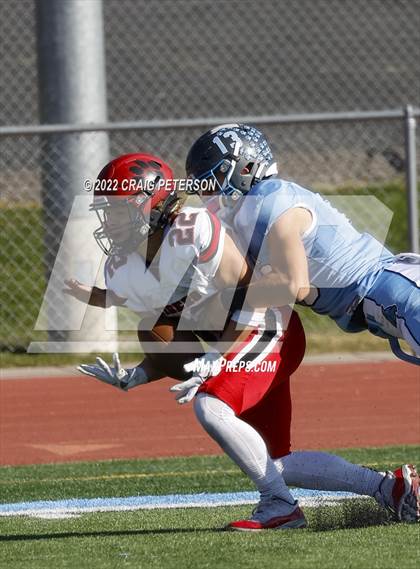 Thumbnail 1 in Hurricane vs Sky View (UHSAA 4A First Round) photogallery.