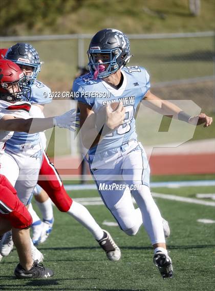 Thumbnail 3 in Hurricane vs Sky View (UHSAA 4A First Round) photogallery.