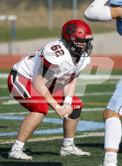 Thumbnail 2 in Hurricane vs Sky View (UHSAA 4A First Round) photogallery.