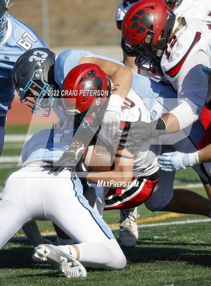 Thumbnail 1 in Hurricane vs Sky View (UHSAA 4A First Round) photogallery.