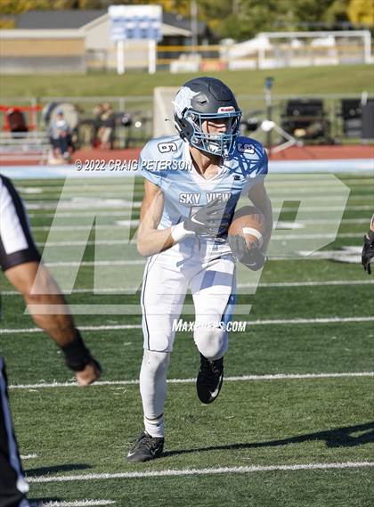 Thumbnail 2 in Hurricane vs Sky View (UHSAA 4A First Round) photogallery.