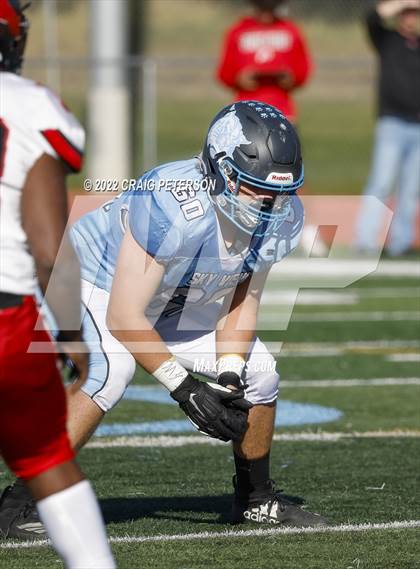 Thumbnail 2 in Hurricane vs Sky View (UHSAA 4A First Round) photogallery.