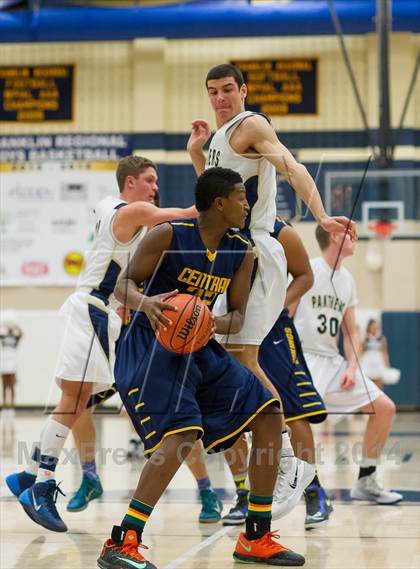 Thumbnail 2 in Central Catholic @ Franklin Regional photogallery.