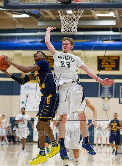 Thumbnail 1 in Central Catholic @ Franklin Regional photogallery.