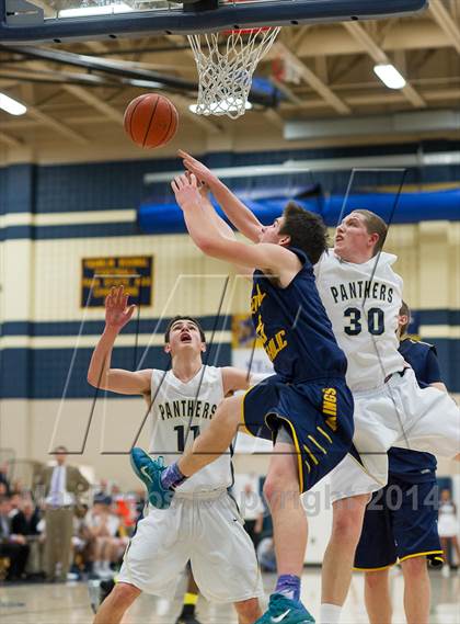Thumbnail 3 in Central Catholic @ Franklin Regional photogallery.