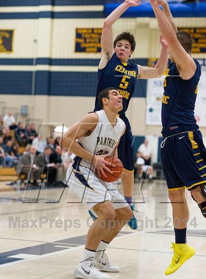 Thumbnail 1 in Central Catholic @ Franklin Regional photogallery.