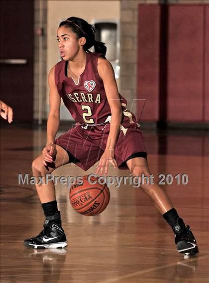 Thumbnail 3 in JSerra Catholic vs. Ayala (Ayala Best of the West) photogallery.