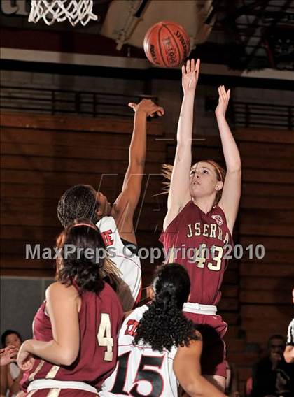 Thumbnail 3 in JSerra Catholic vs. Ayala (Ayala Best of the West) photogallery.