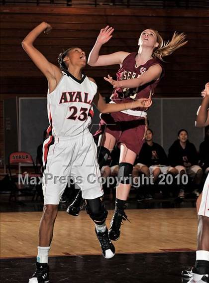 Thumbnail 2 in JSerra Catholic vs. Ayala (Ayala Best of the West) photogallery.