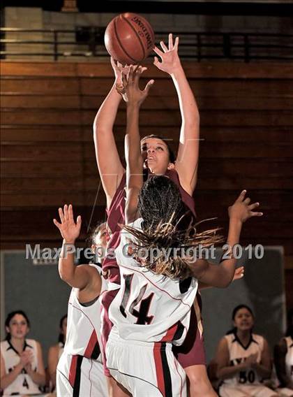 Thumbnail 1 in JSerra Catholic vs. Ayala (Ayala Best of the West) photogallery.