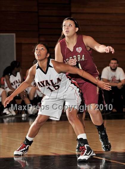 Thumbnail 3 in JSerra Catholic vs. Ayala (Ayala Best of the West) photogallery.