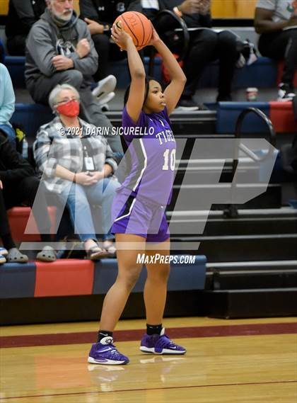 Thumbnail 3 in Millennium vs. Valor Christian (Nike Tournament of Champions) photogallery.