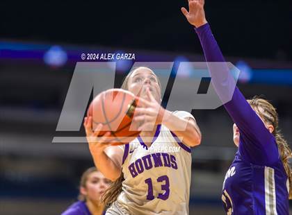 Thumbnail 2 in Boerne vs. Canyon (UIL 4A Basketball Semifinal) photogallery.