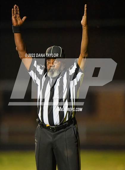 Thumbnail 2 in Reicher Catholic @ Weatherford Christian photogallery.