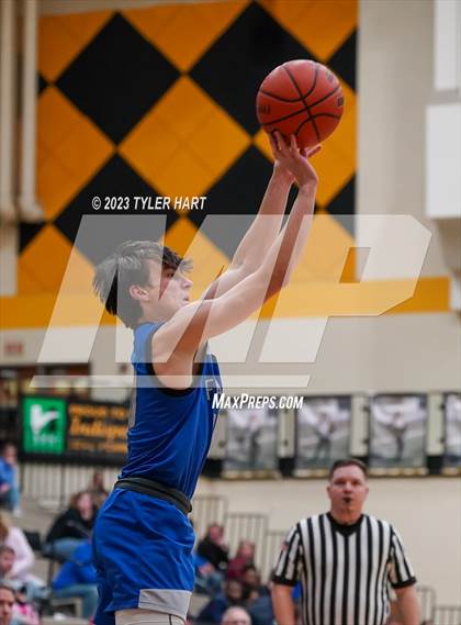 Thumbnail 1 in Franklin Central @ Avon photogallery.