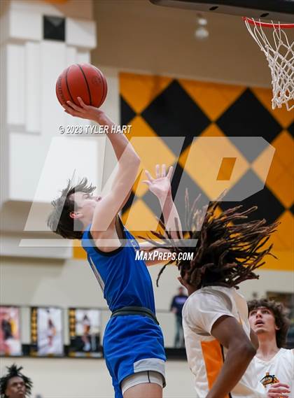Thumbnail 2 in Franklin Central @ Avon photogallery.